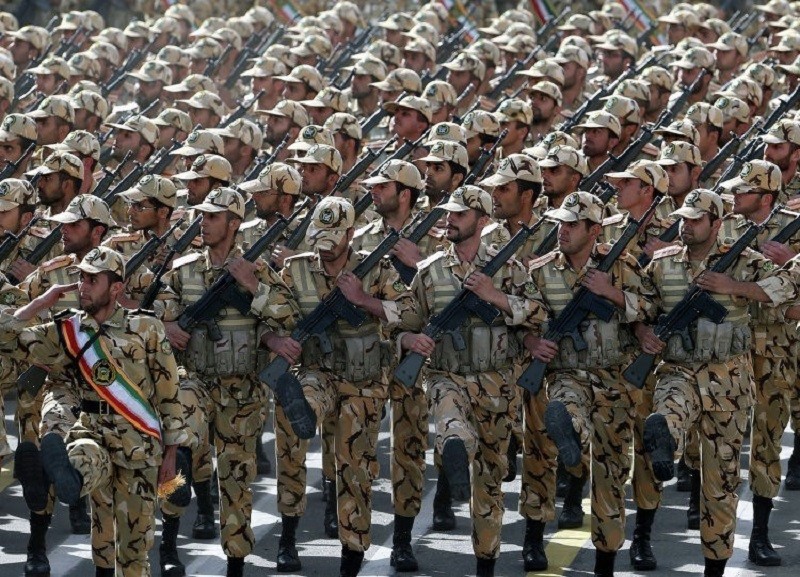 Солдаты армии Ирана