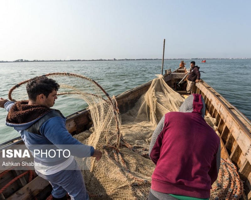 Рыбаки на Каспийском море в Иране